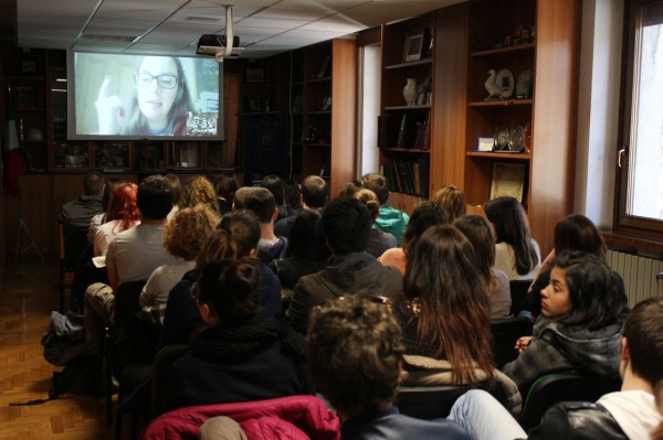 Fiorella Modolo via Skype con i ragazzi della V grafica del Catullo