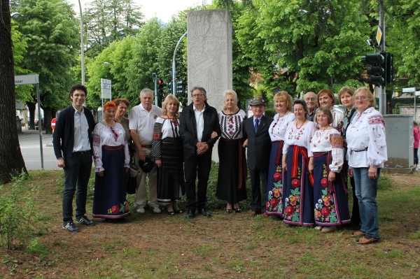 NEWS_95_MONUMENTO_EMIGRANTE