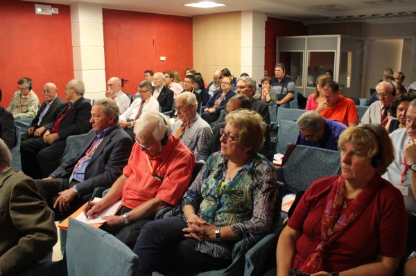 Parte del pubblico presente al convengo Eza-Unaie.