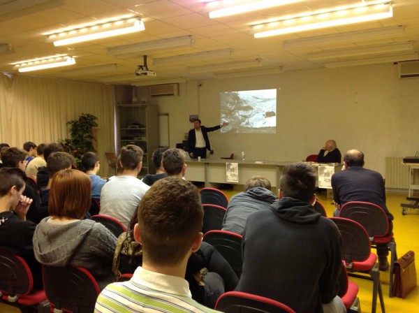 La presentazione del libro a Feltre presso l'ITI "Negrelli"