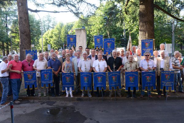 Foto di gruppo a conclusione della commemorazione.