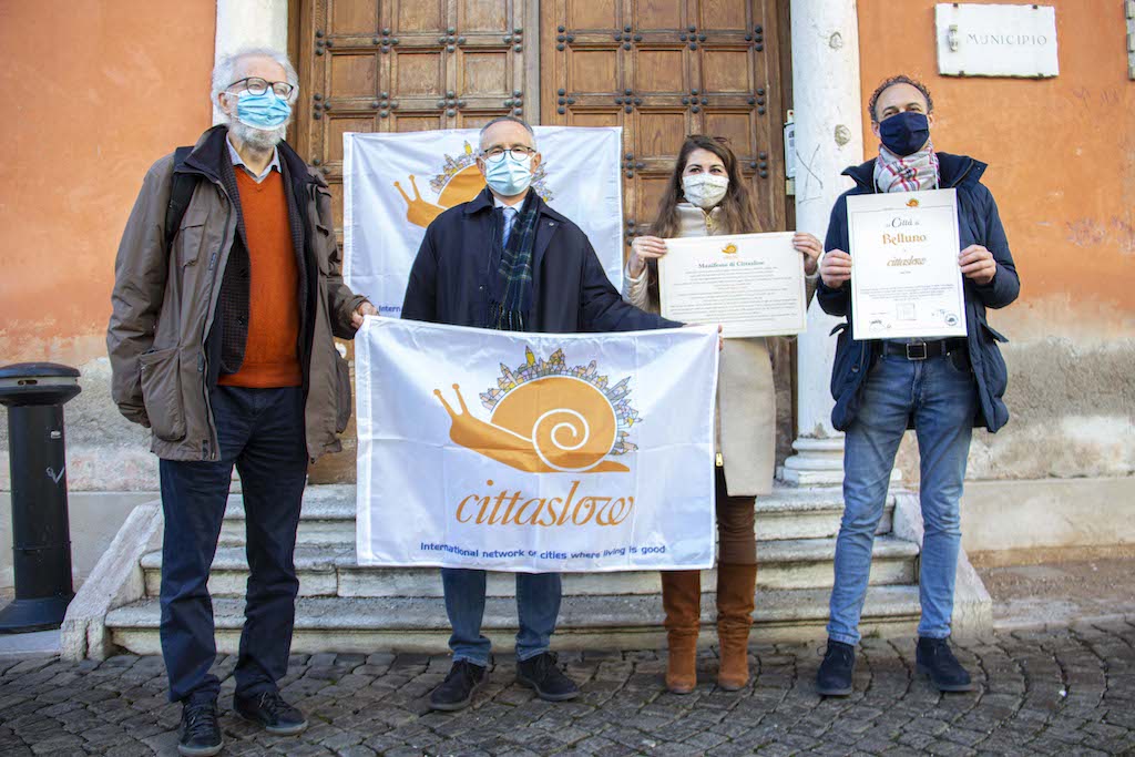 Da sinistra Oliveti, Migliorini, D'Emilia e Massaro davanti a Palazzo Rosso
