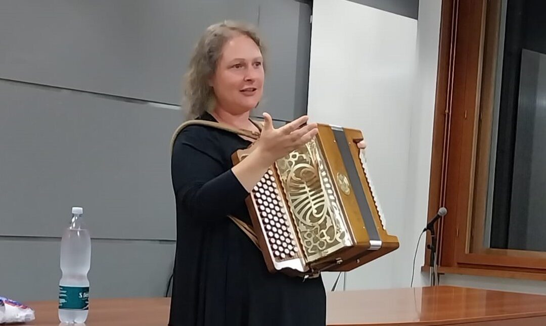 Una serata di memoria e musica: Francesca Gallo in concerto in Nevegal con “Margrando”
